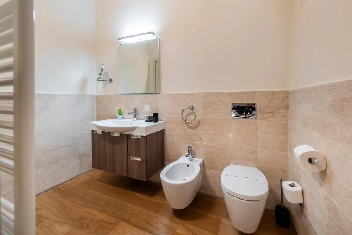 Suite Deluxe In Palazzo Storico - Centro Sassari - Appartamento Porto Vecchio