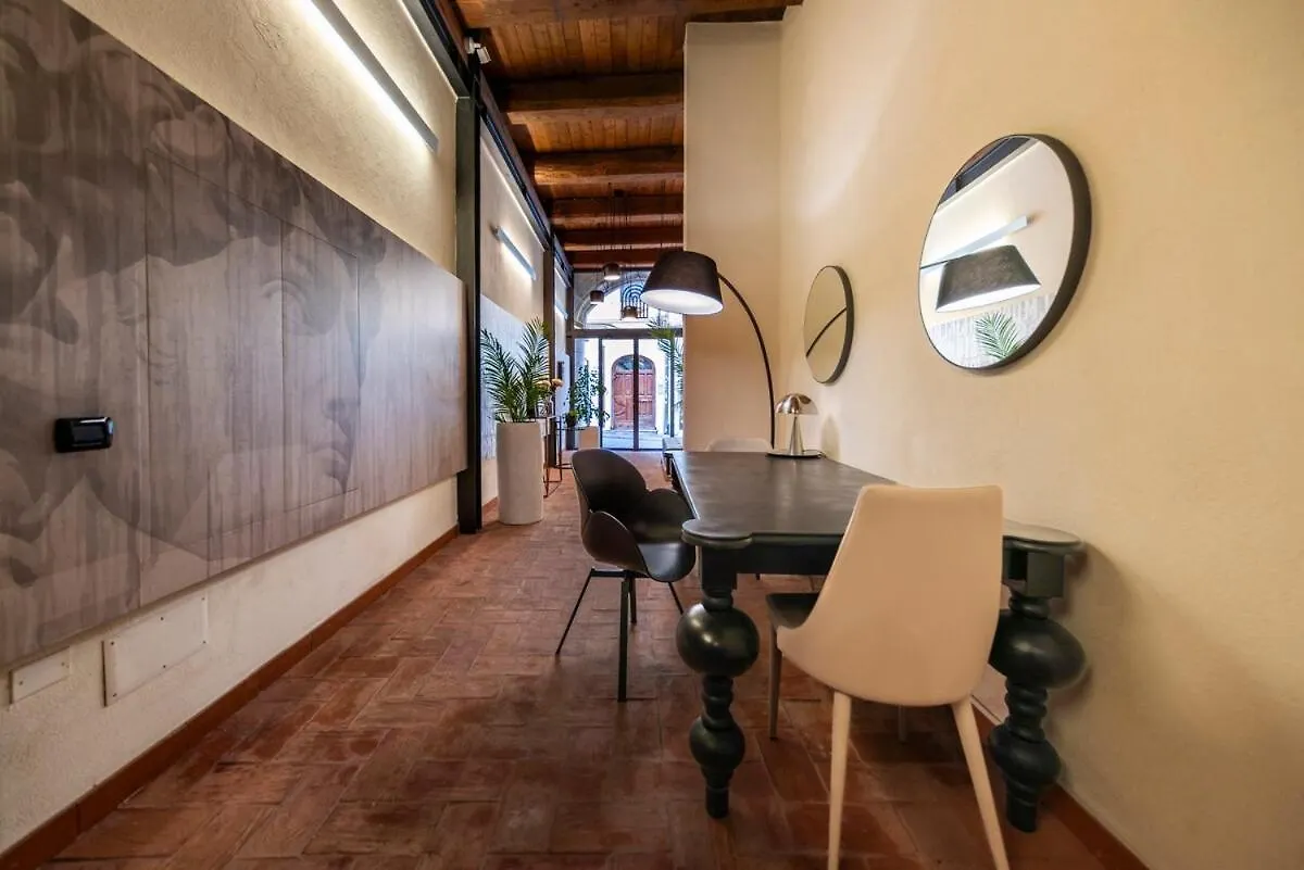 Suite Deluxe In Palazzo Storico - Centro Sassari - Appartamento Porto Vecchio İtalya