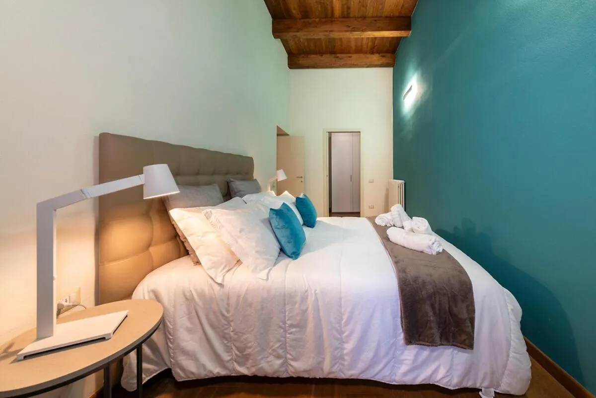 Daire Suite Deluxe In Palazzo Storico - Centro Sassari - Appartamento Porto Vecchio İtalya